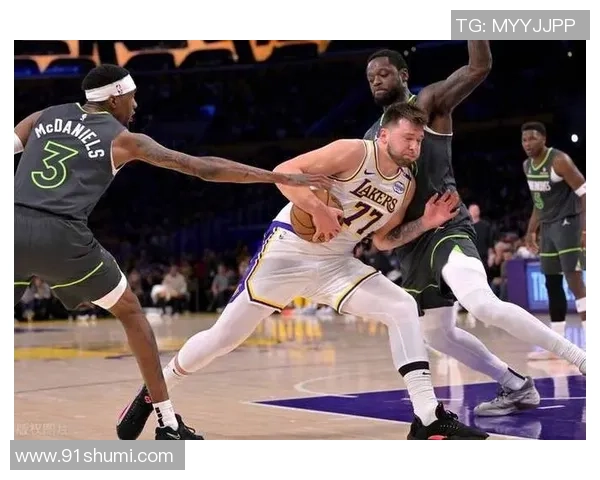 07年季后赛湖人与太阳激战第三场精彩回顾与赛后分析